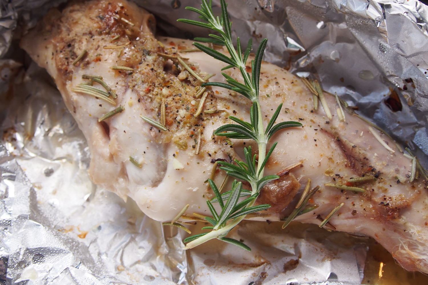 Grilled rabbit meat with herbs