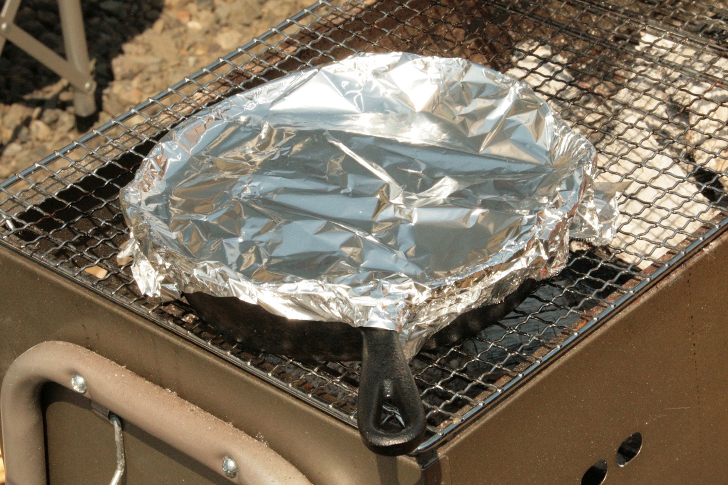 Cover with aluminum foil